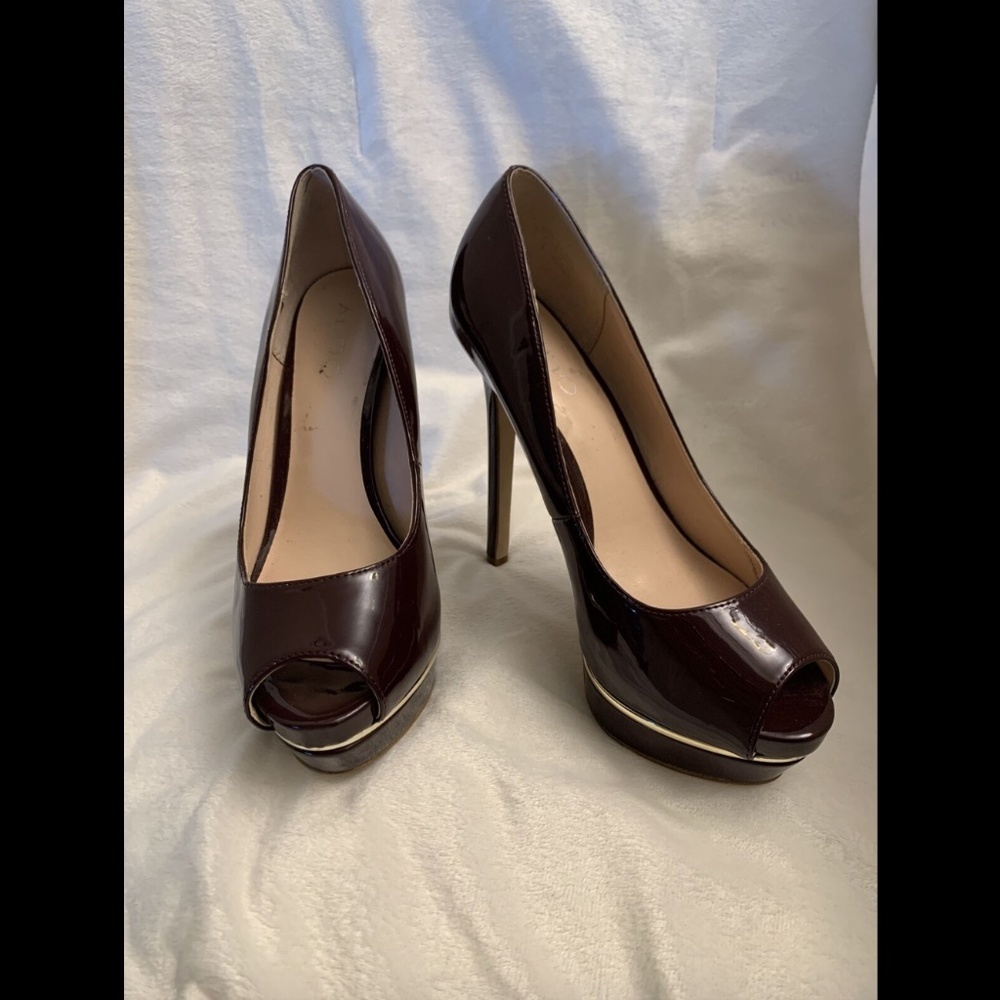 EUC $100 Aldo Wine Peep Toe Platform Pumps [ SZ US 8‎ ]